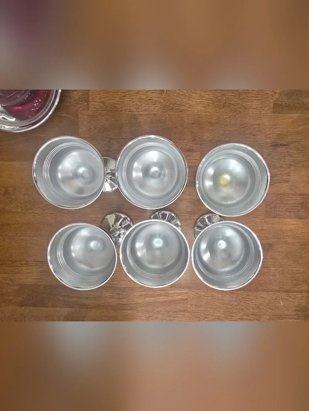 VTG Art Deco Chrome Red Bakelite Catalin Cocktail Shaker 6 Cups & Garnish Bowl